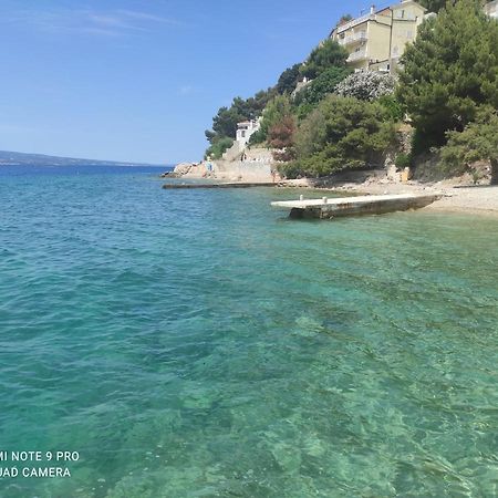 Apartment Zadoda Omiš Exteriör bild