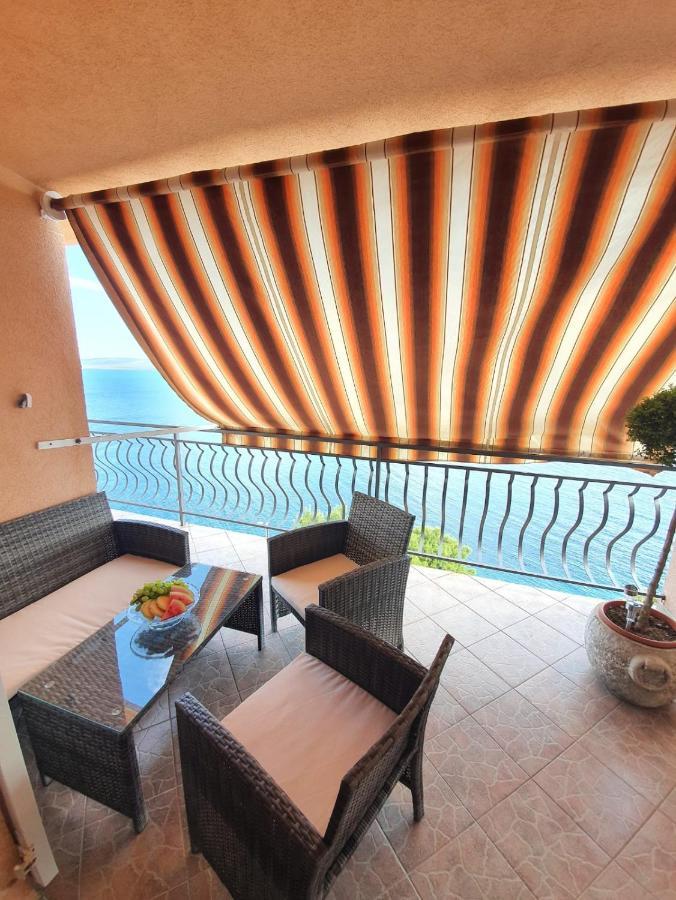 Apartment Zadoda Omiš Exteriör bild