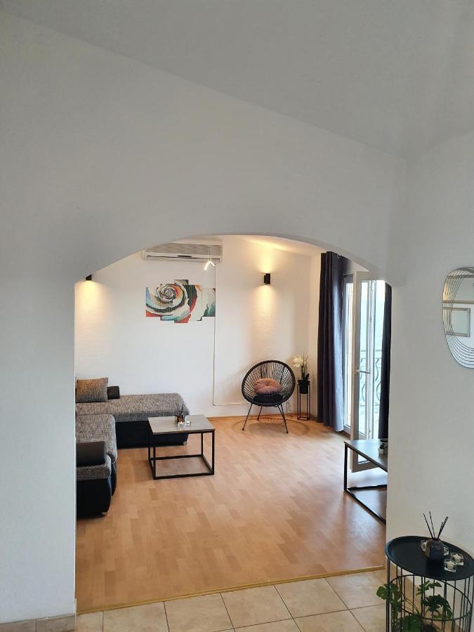 Apartment Zadoda Omiš Exteriör bild