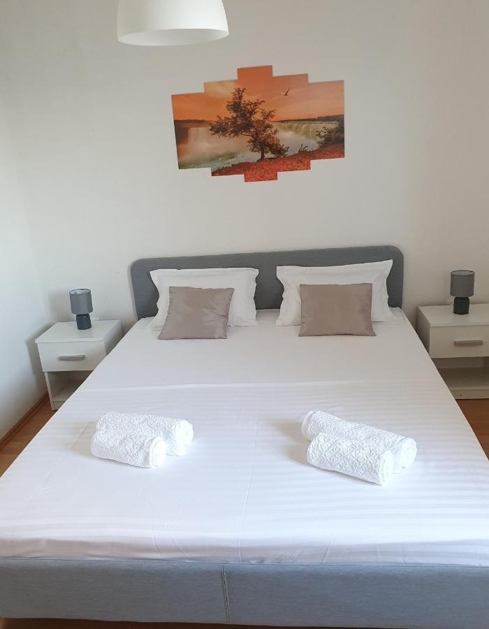 Apartment Zadoda Omiš Exteriör bild