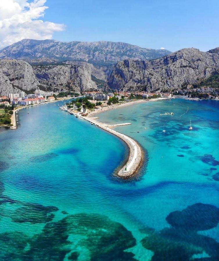 Apartment Zadoda Omiš Exteriör bild