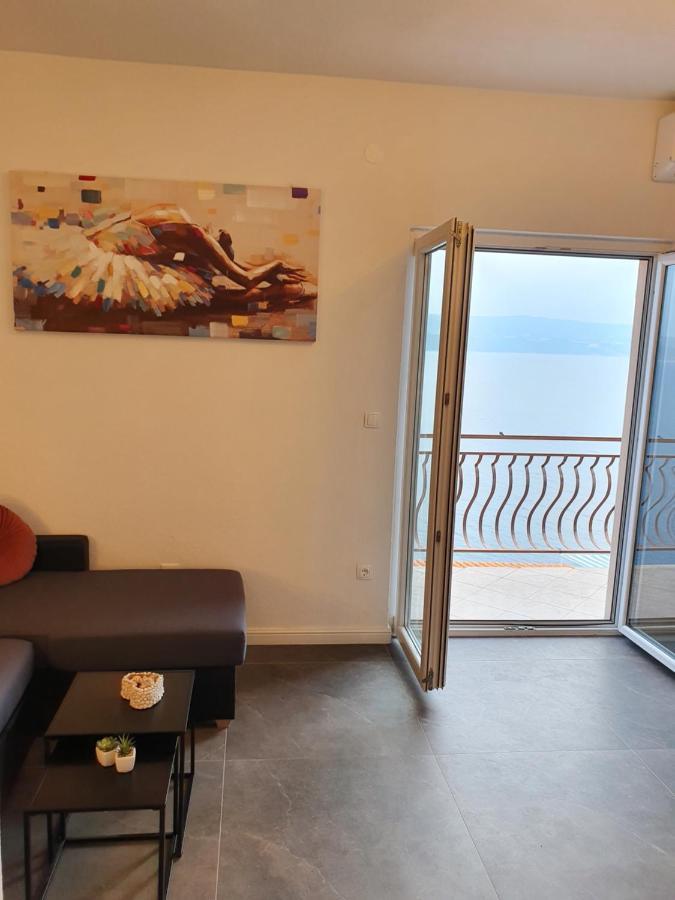 Apartment Zadoda Omiš Exteriör bild