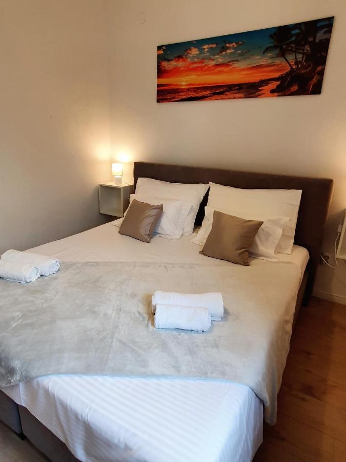 Apartment Zadoda Omiš Exteriör bild