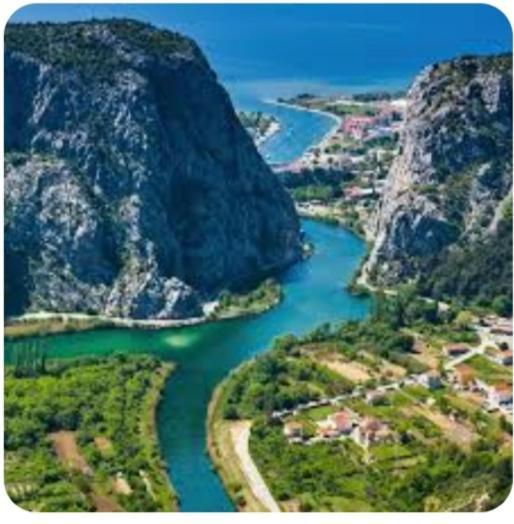 Apartment Zadoda Omiš Exteriör bild